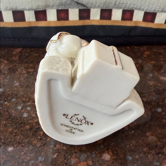 Lenox Collection - Picture 7 of 7